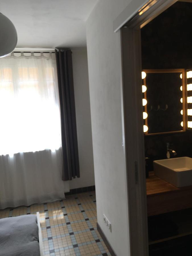 Charmant Appartement Sur Cour, Le Cerisier 巴涅尔德比戈尔 外观 照片